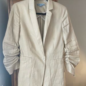 Linen khaki sport jacket.